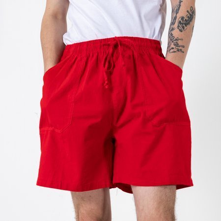 Czerwone męskie krótkie spodenki z kieszeniami - Odzież