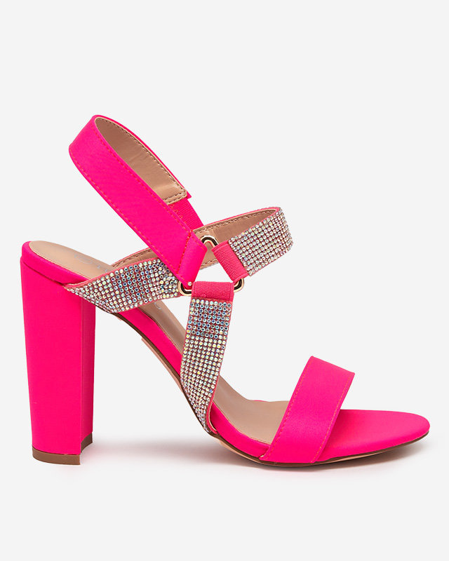 Neonowe różowe sandały damskie na słupku Xiobi- Obuwie
