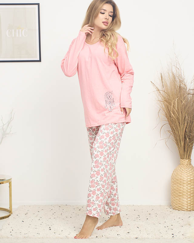Piżama damska z printem w kwiaty w kolorze rózowym PLUS SIZE- Odzież