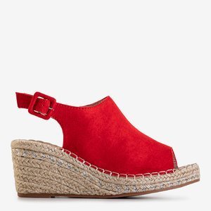 Czerwone damskie sandały na koturnie Lorala - Obuwie