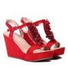 Czerwone sandały na koturnie - Obuwie