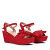 Czerwone sandały na koturnie z kokardą Camillo - Obuwie