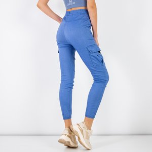 Niebieskie damskie spodnie bojówki z kieszeniami - Odzież