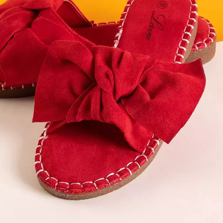 OUTLET Czerwone damskie klapki z kokardką Bonehas - Obuwie