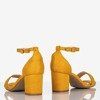 Żółte sandały damskie na niskim słupku Puddin - Obuwie