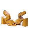 Żółte sandały na słupku- Obuwie
