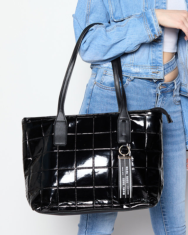Чорна сумка-шоппер з прошивкою - Аксесуари