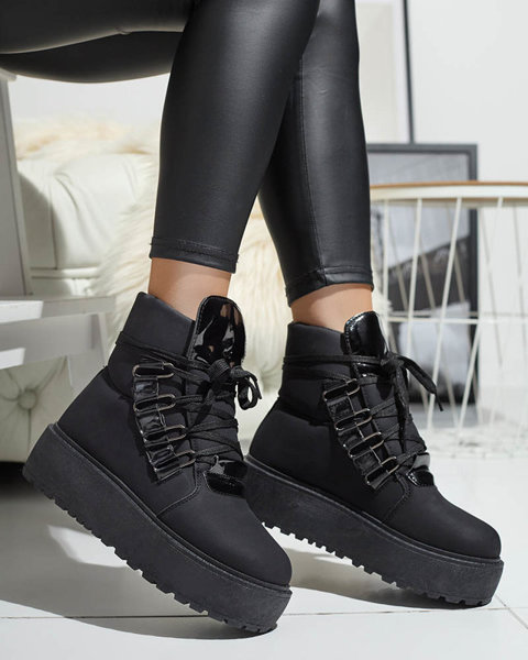 Чорні жіночі чоботи на платформі Menis - Взуття