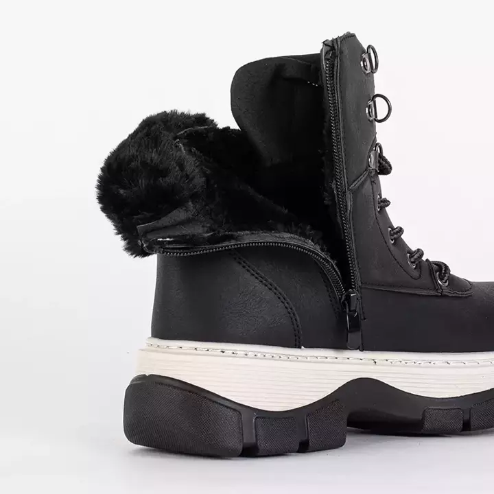 OUTLET Чорні жіночі утеплені чоботи від Xizim - Взуття