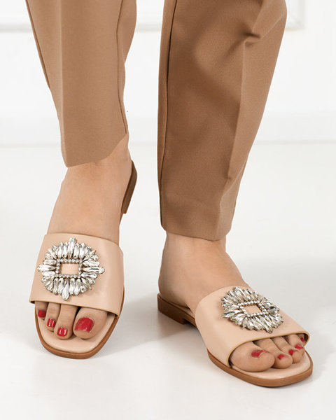 OUTLET Жіночі бежеві тапочки зі сріблястим орнаментом. Hipi - Взуття