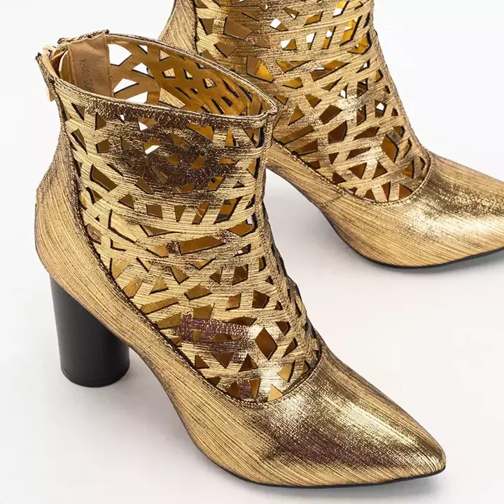 OUTLET Золоті жіночі чоботи з вирізами на вищій стійкі Олік - Взуття