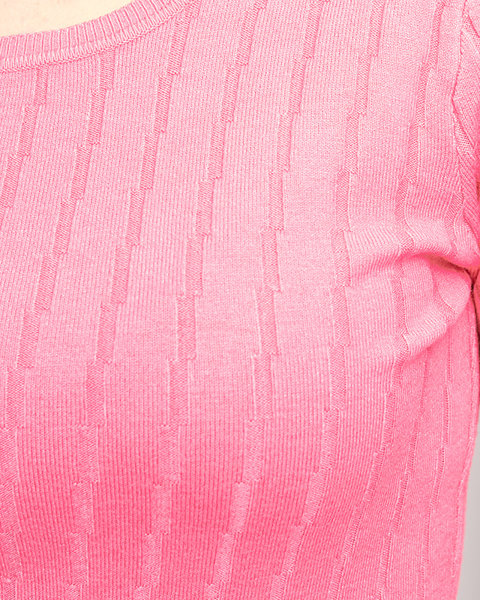 Рожевий жіночий светр з круглим вирізом